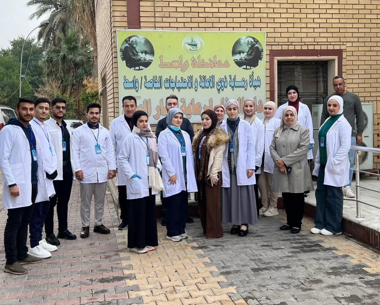 كلية طب الأسنان / جامعة الكوت تنظم زيارة خدمة مجتمعية إلى دار الوفاء لرعاية المسنين في الكوت