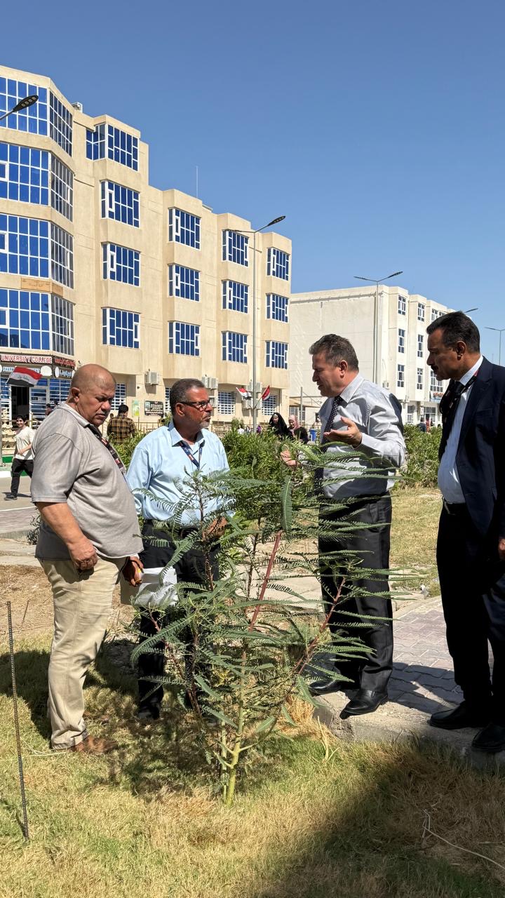 بإشراف مباشر من لدن رئيس مجلس إدارة جامعة الكوت... عميد كلية التربية يعقد اجتماعًا لفرق الزراعة في الجامعة اليوم.