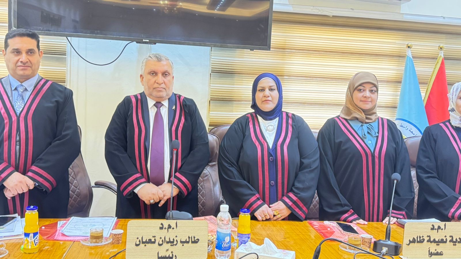 السيد رئيس مجلس إدارة جامعة الكوت يترأس لجنة مناقشة في جامعة واسط اليوم.