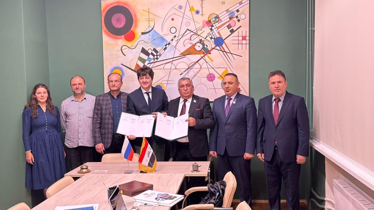 إبرام اتفاقية تعاون مشترك بين الجامعة العليا للأبحاث الوطنية في موسكو وجامعة الكوت.