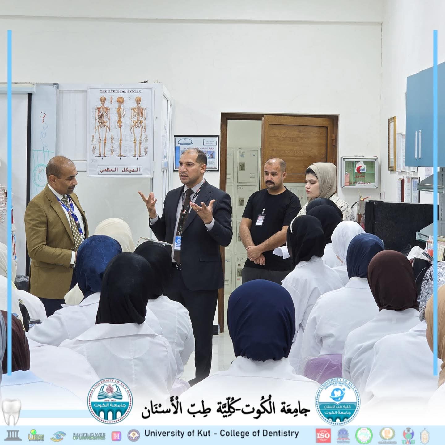 عميد كلية طب الأسنان يتفقد القاعات الدراسية والمختبرات لمتابعة الدروس التطبيقية فيها.